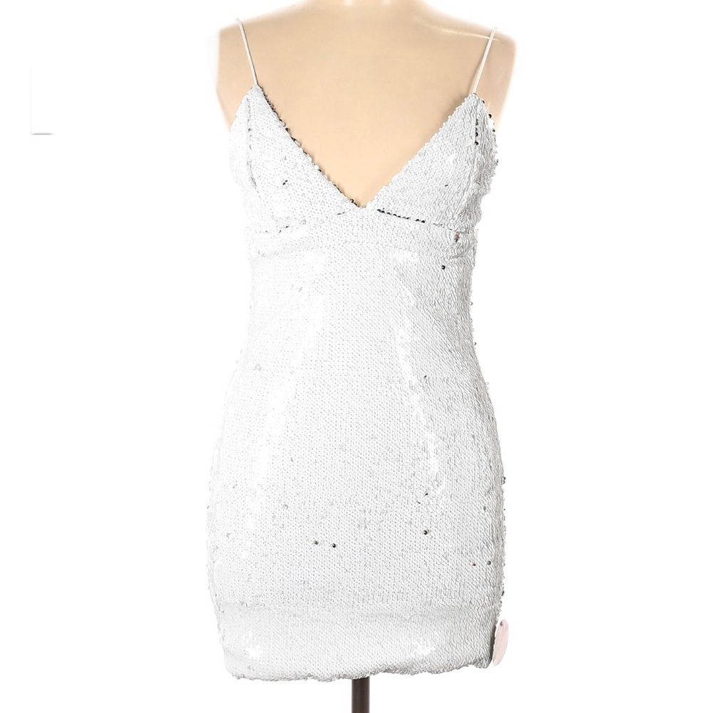 Hot Miami Styles White Spaghetti Strap Sequins Mini Homecoming Trip, L